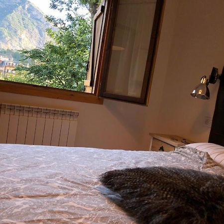 Apartament Bpirineos-La Casita Del Rebeco Benasque Zewnętrze zdjęcie